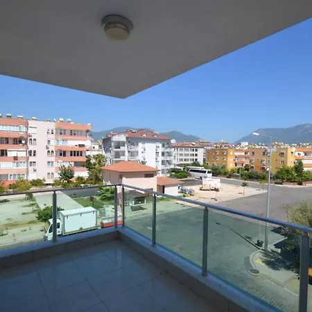 Modern In A Prime Location Daire